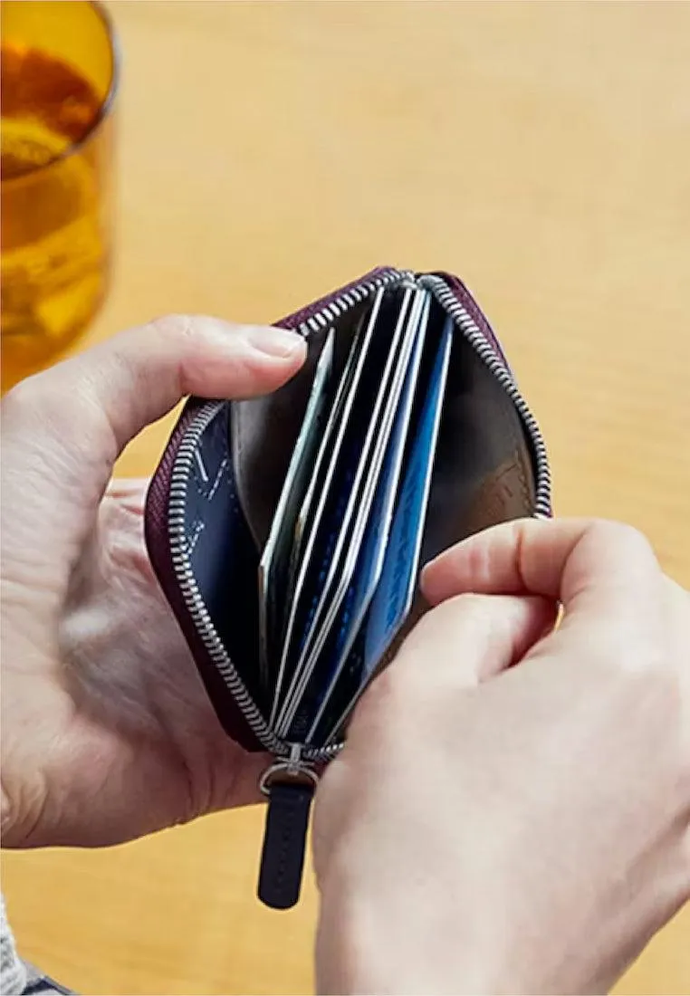Bellroy Stellar Black Card Pocket: Compact Leather Wallet