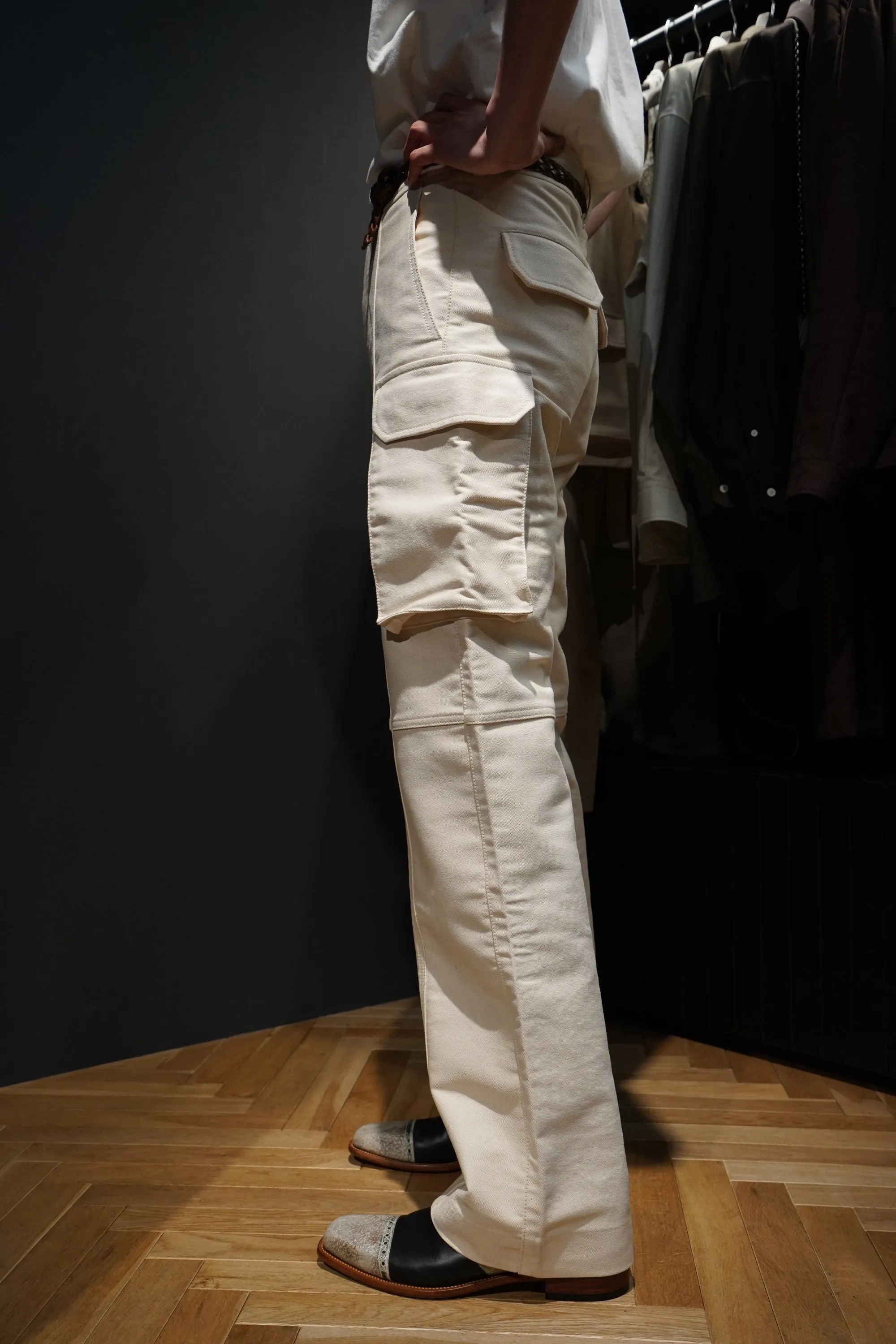 UNIFORME STITCH-DETAIL FLAP-POCKET TROUSERS