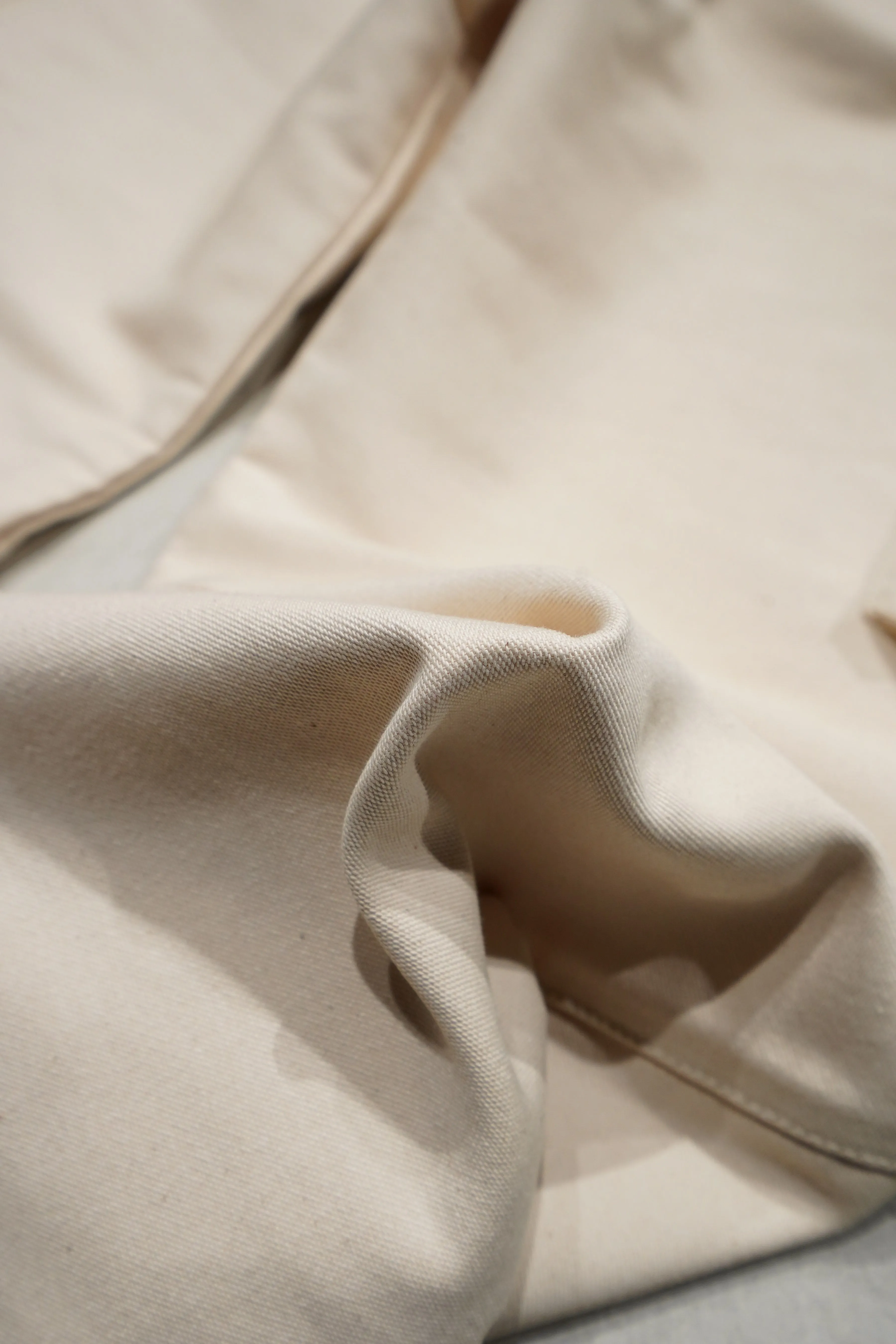 WIDE STITCH-DETAIL FLAP-POCKET SHORTS